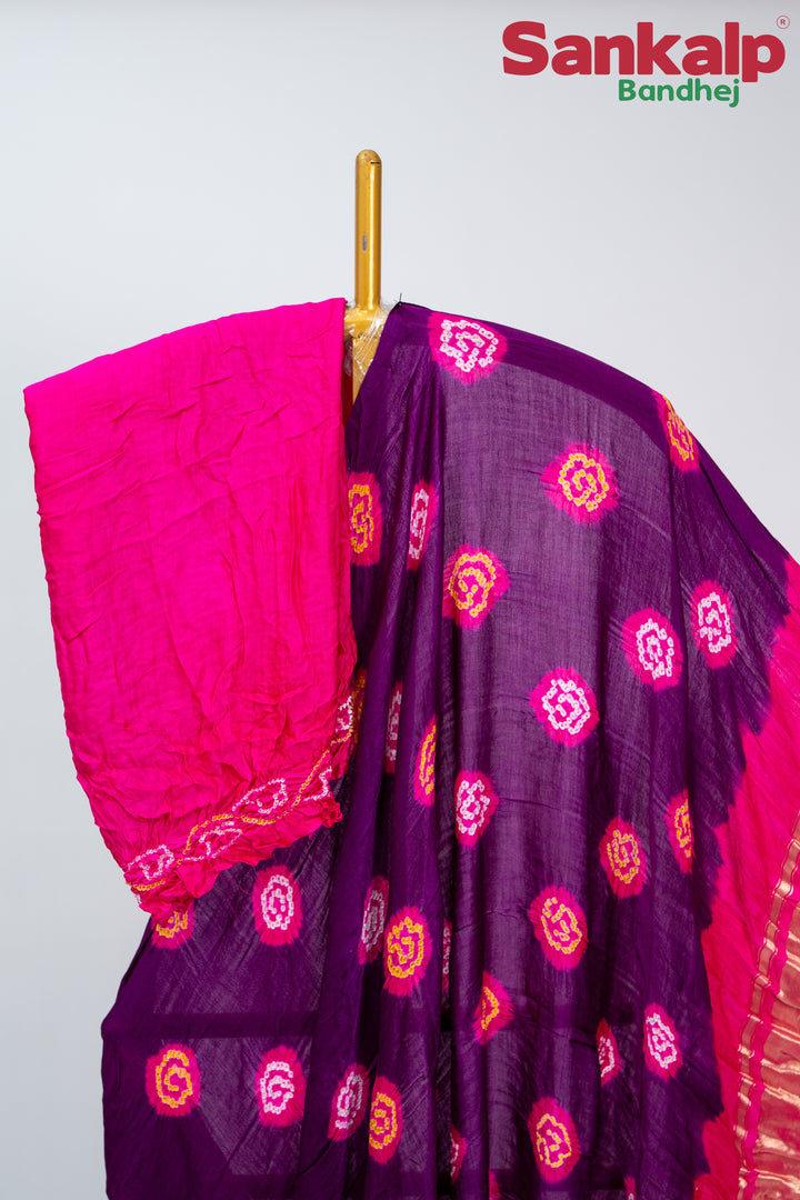 Rani Magenta Gulti Gaji Silk Bandhani Saree