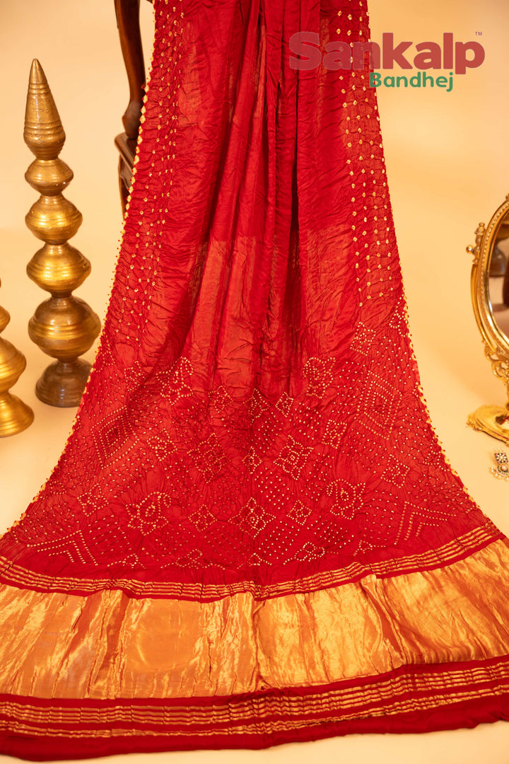 Red Pure Modal Silk Lagdi Patta Pallav Bandhani Saree